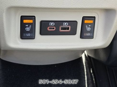 Used 2023 Nissan Maxima Platinum w/ Sport Mat Group FWD image 13