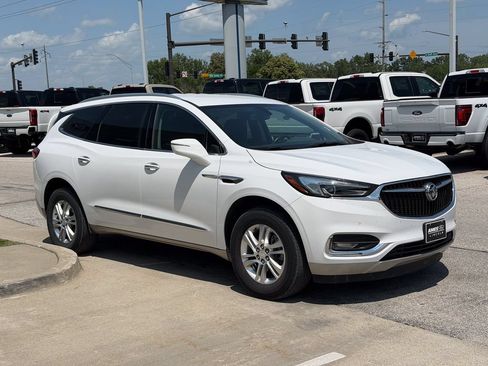 Used 2020 Buick Enclave Preferred FWD image 7