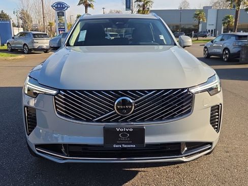 New 2026 Volvo XC90 T8 Plus w/ Protection Package Premier AWD/4WD image 11