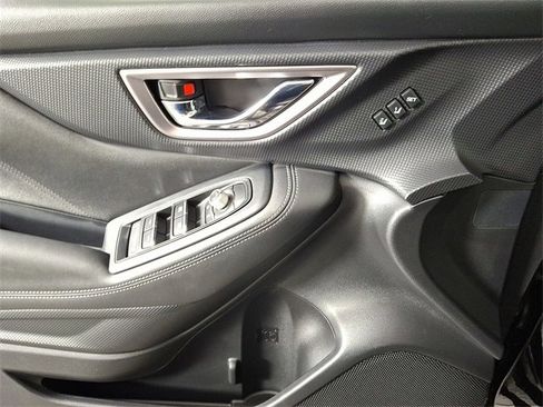 Used 2024 Subaru Forester Touring image 12