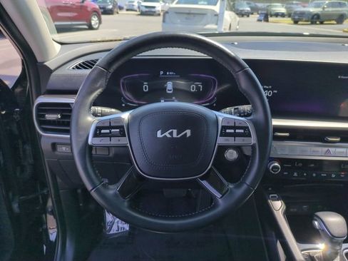 Certified 2024 Kia Telluride S w/ S Sunroof Package FWD image 18
