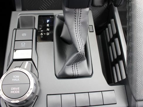 New 2026 Toyota 4Runner SR5 image 40