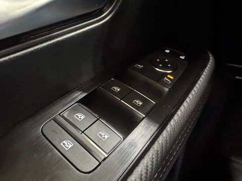 New 2026 Nissan Kicks SR w/ SR Premium Package image 10