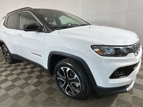 Used 2024 Jeep Compass Limited AWD/4WD image 1