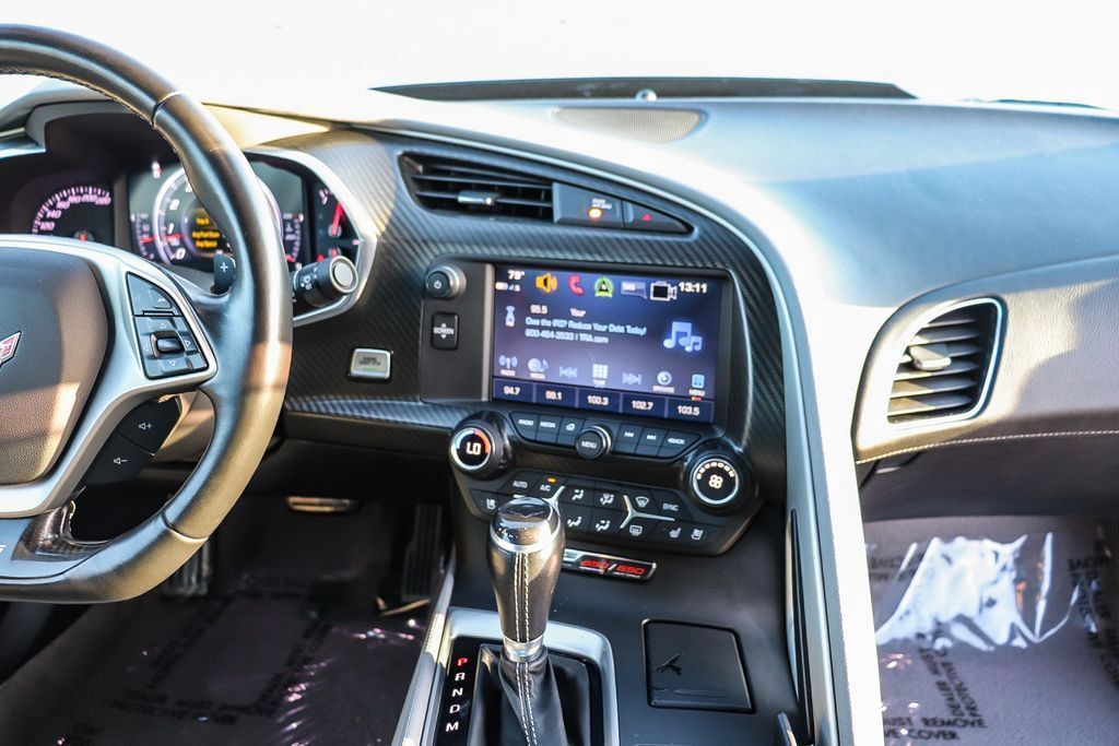 Used 2019 Chevrolet Corvette Z06 RWD image 14