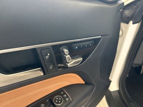 Used 2015 Mercedes-Benz E 550 Cabriolet image 44