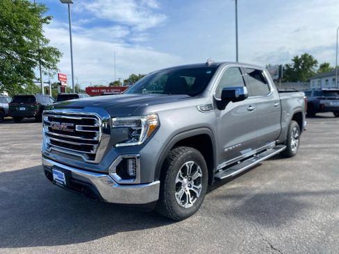Used 2021 GMC Sierra 1500 SLT w/ SLT Convenience Package AWD/4WD image 3