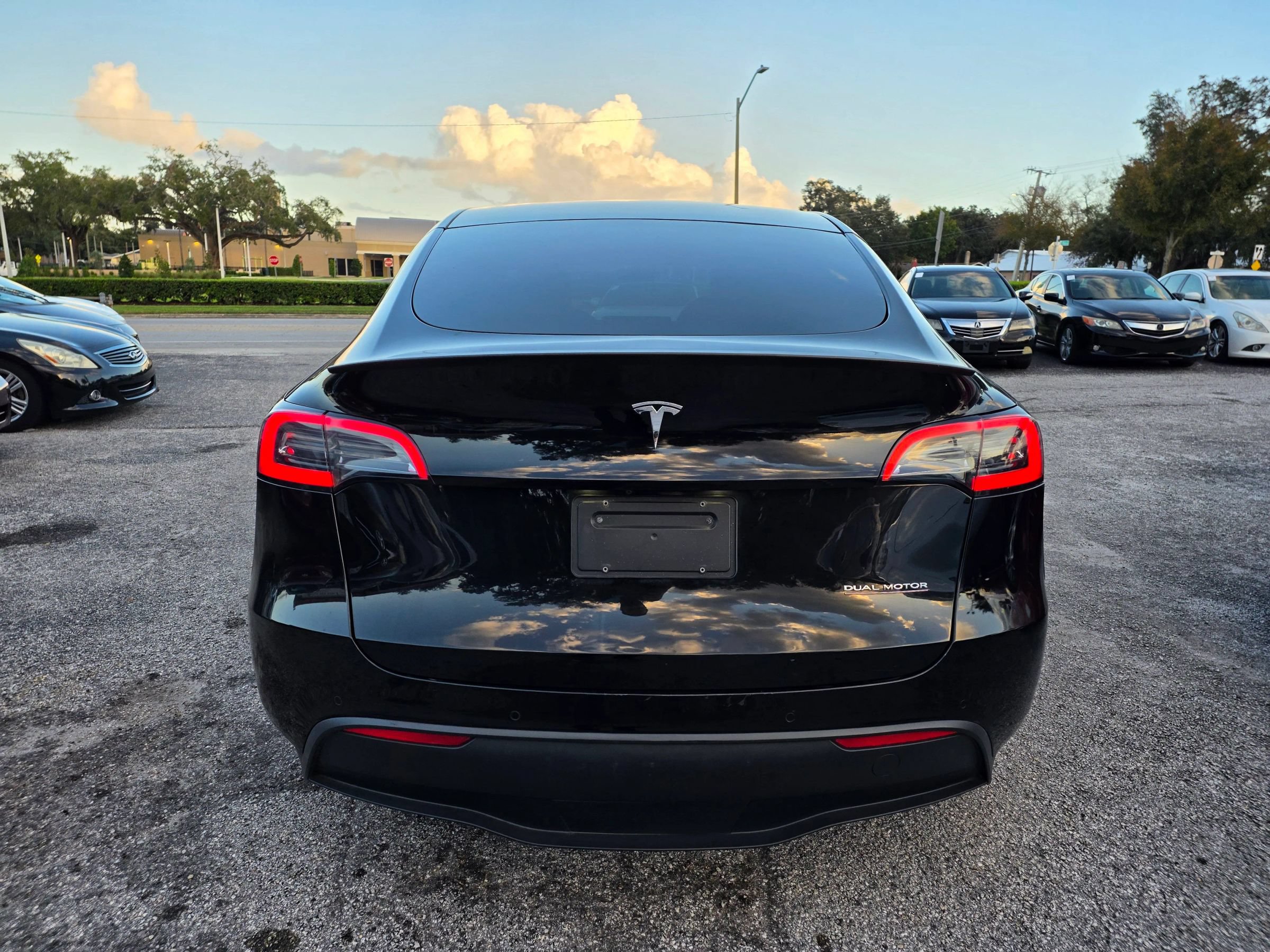 Used 2022 Tesla Model Y Performance AWD/4WD image 6