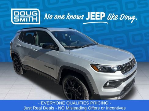 New 2026 Jeep Compass Latitude image 7