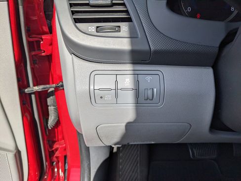 Used 2017 Hyundai Accent Value Edition image 34