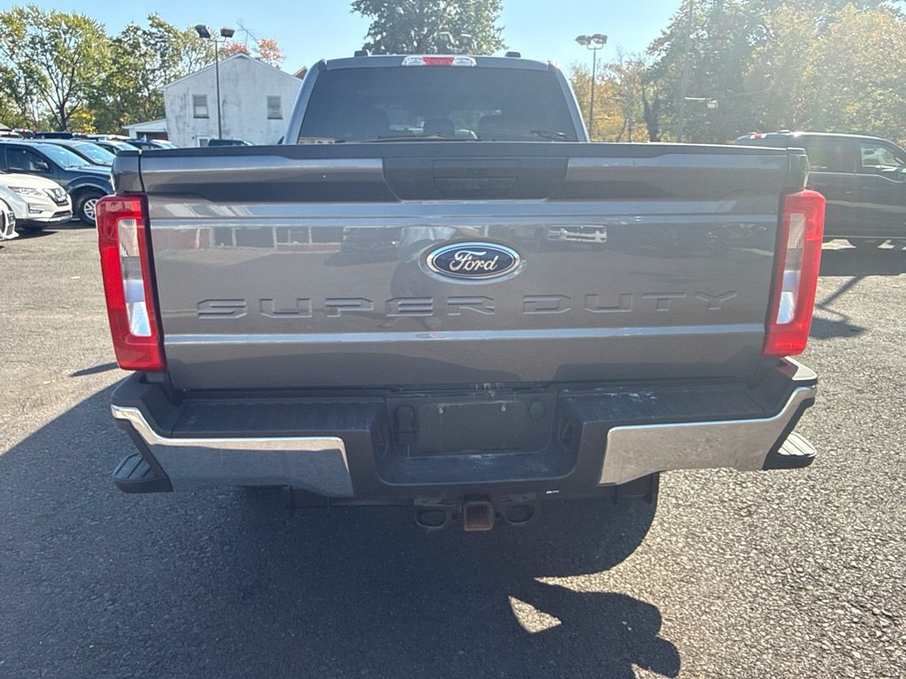 Used 2025 Ford F250 XLT AWD/4WD image 4