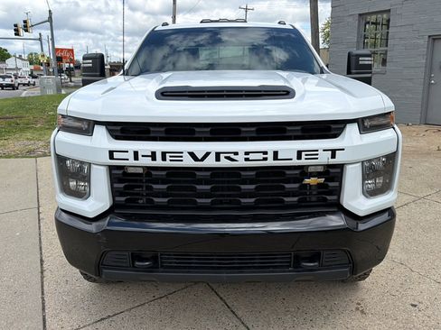 Used 2022 Chevrolet Silverado 2500 Custom w/ Snow Plow Prep/Camper Package AWD/4WD image 2