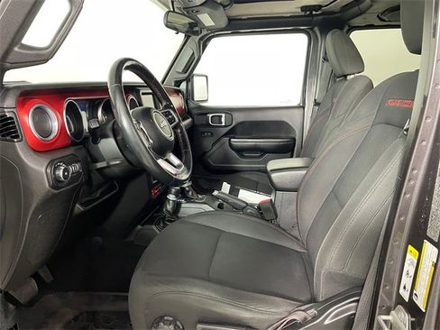 Used 2019 Jeep Wrangler Unlimited Rubicon image 2