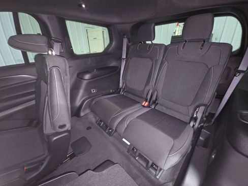 New 2025 Jeep Grand Cherokee L Laredo image 29