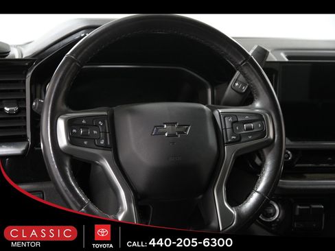 Used 2023 Chevrolet Silverado 1500 RST w/ Z71 Off-Road Package image 8