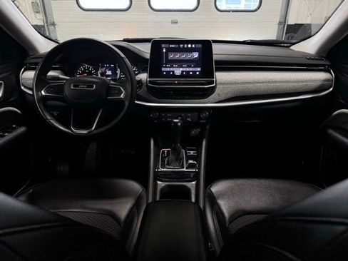 Used 2022 Jeep Compass Latitude image 20