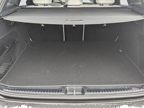 Used 2026 Mercedes-Benz GLC 300 image 6