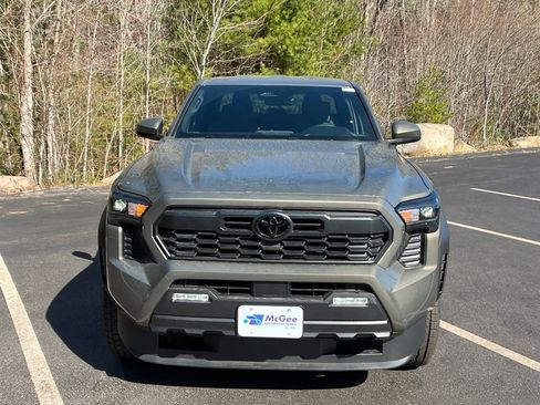 New 2026 Toyota Tacoma TRD Off-Road AWD/4WD image 8