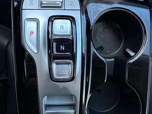 Used 2024 Hyundai Tucson Limited image 36