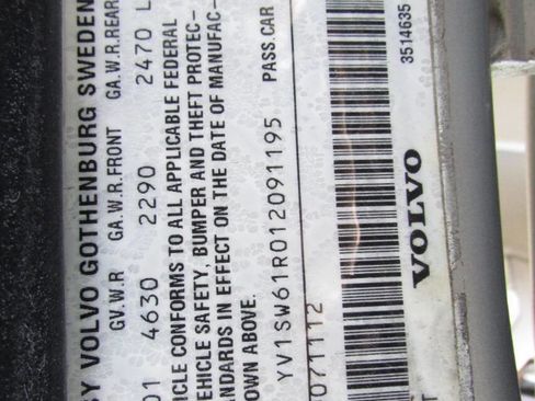 Used 2001 Volvo V70 2.4 image 38