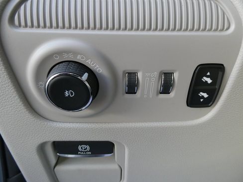 Used 2024 Jeep Wagoneer Series II w/ Premium Group I image 31