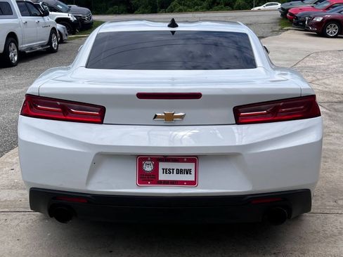 Used 2016 Chevrolet Camaro LT RWD image 5