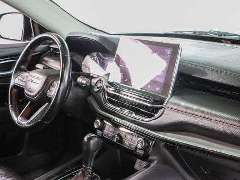 Used 2022 Jeep Compass Trailhawk w/ Trailhawk Convenience Group image 25