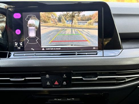 Used 2024 Volkswagen GTI SE w/ SE Leather Seats Package image 28