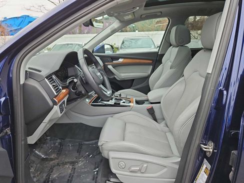 Used 2023 Audi Q5 2.0T Premium Plus w/ Premium Plus Package image 11