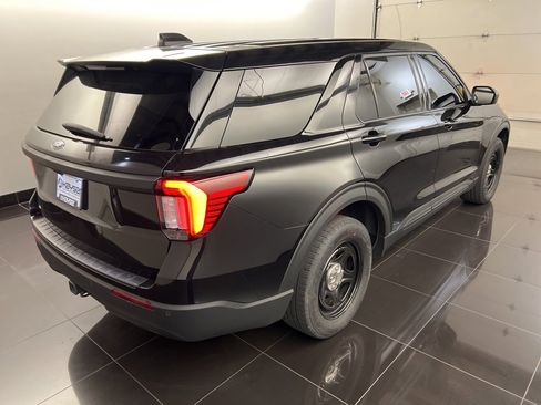 Certified 2025 Ford Explorer Active image 6