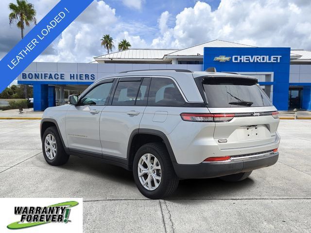 Used 2024 Jeep Grand Cherokee Limited RWD image 3