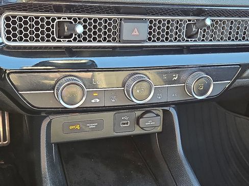 Used 2023 Honda Civic Sport image 29