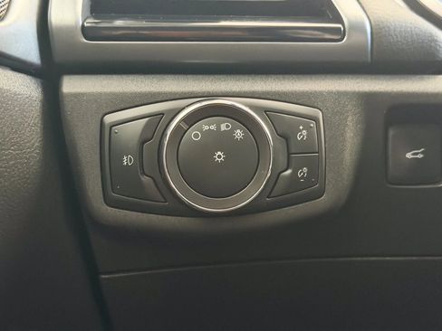 Used 2013 Ford Fusion SE FWD image 35