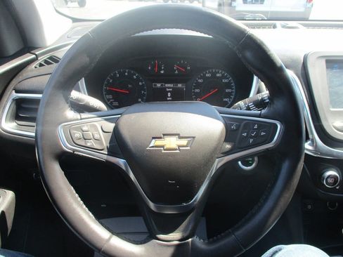 Used 2018 Chevrolet Equinox LT FWD image 19