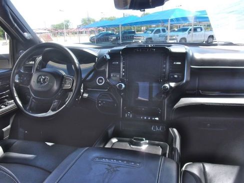 Used 2023 RAM 2500 Limited AWD/4WD image 22