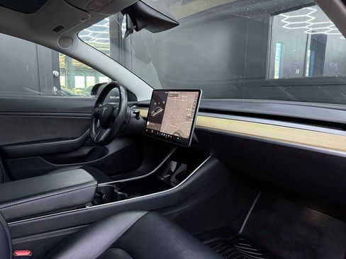 Used 2018 Tesla Model 3 Long Range image 24