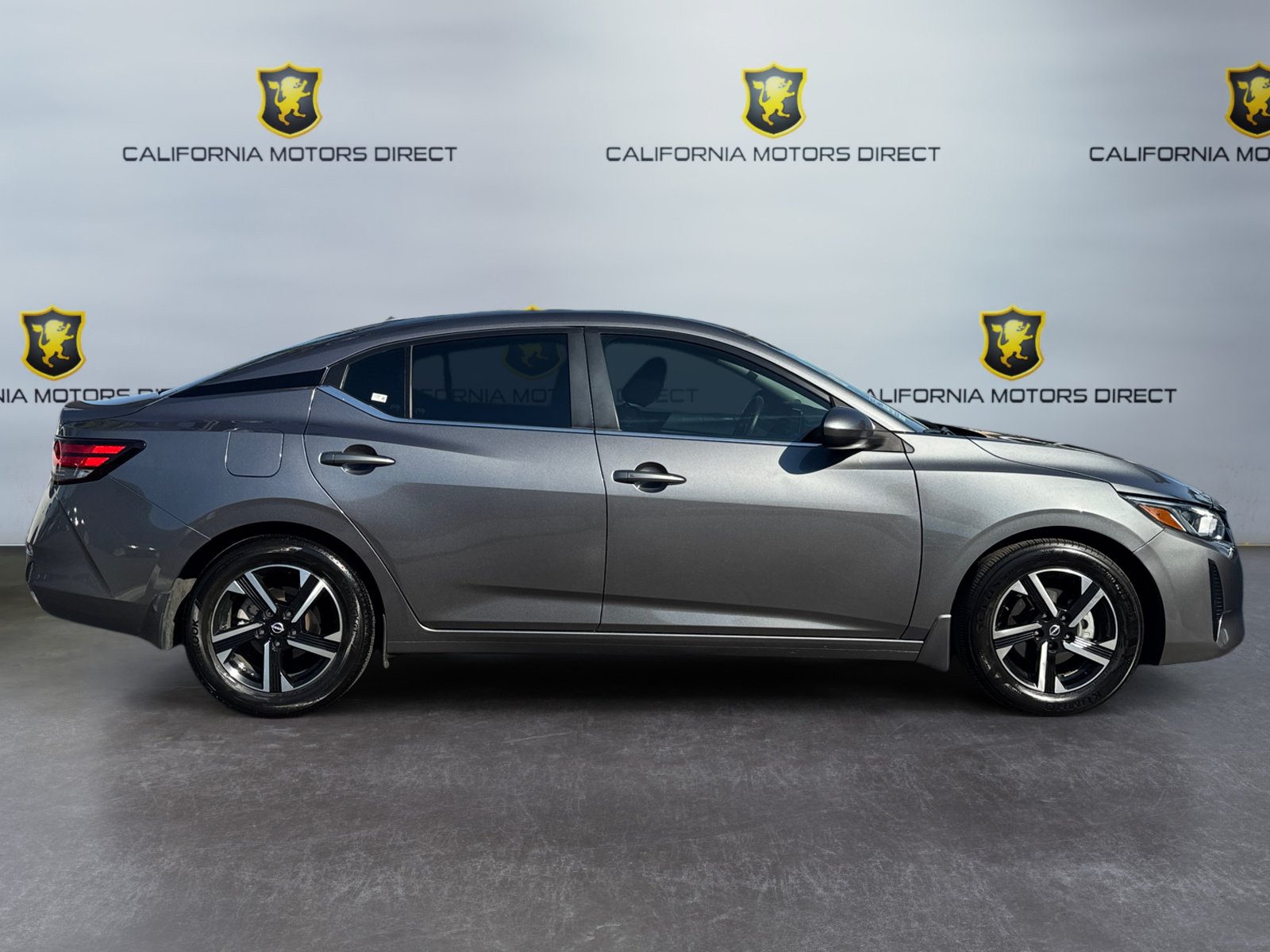 Used 2025 Nissan Sentra SV w/ All-Weather Package FWD image 6