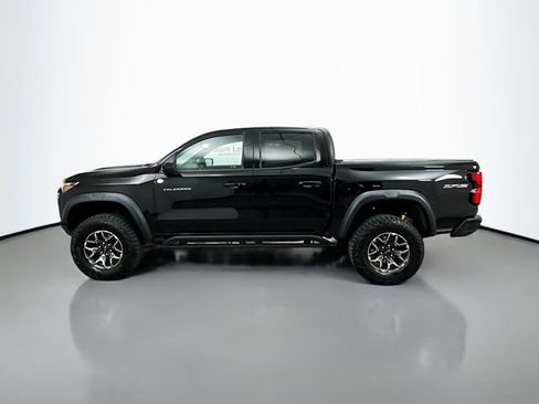 Used 2024 Chevrolet Colorado ZR2 AWD/4WD image 4
