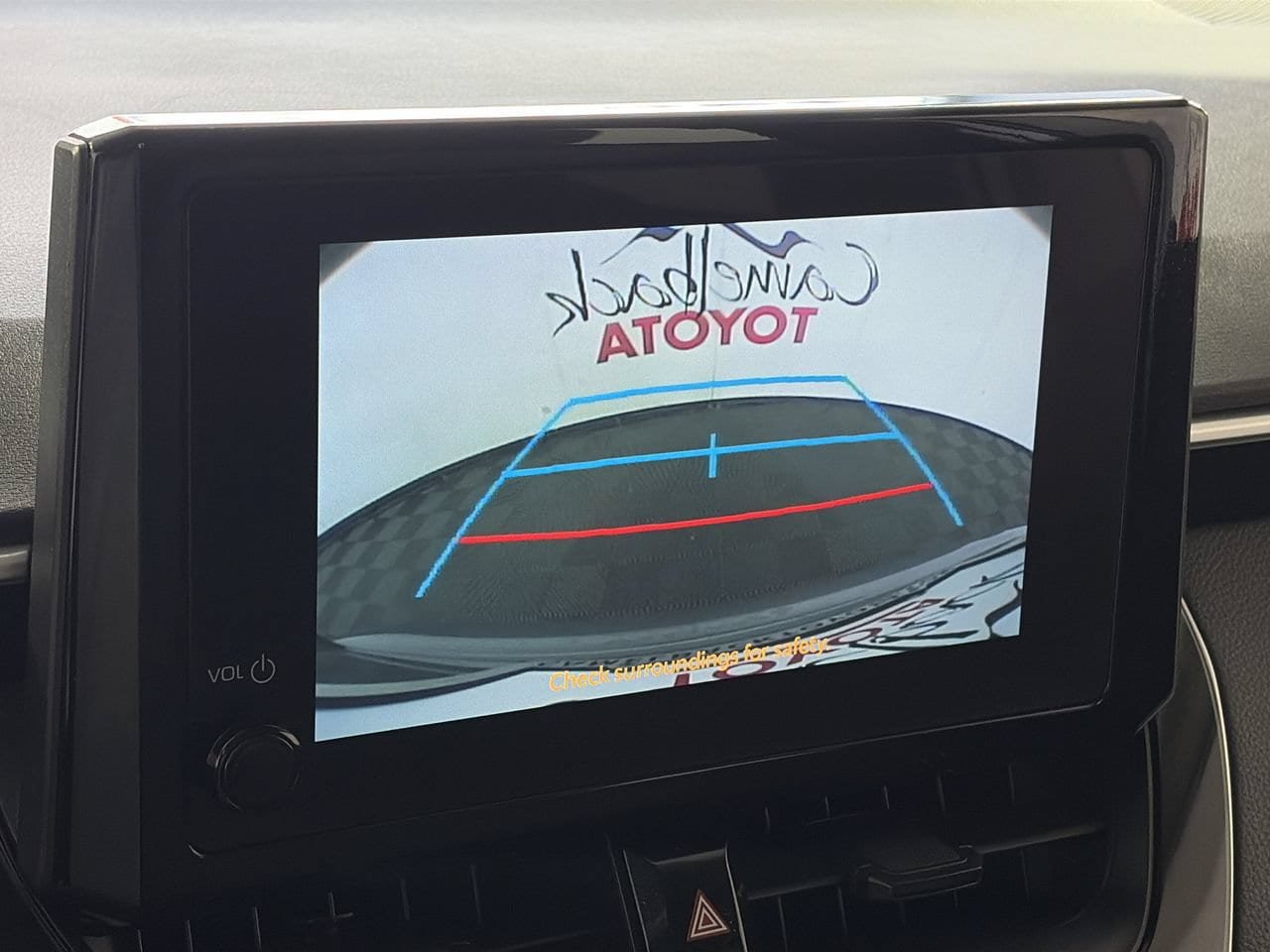 Used 2025 Toyota Corolla LE FWD image 17
