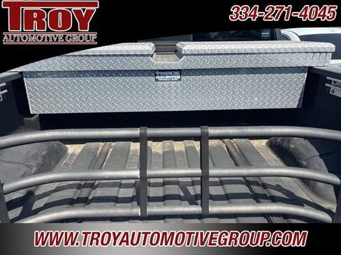 Used 2004 Nissan Titan LE w/ (Tow) Big Tow Pkg image 11