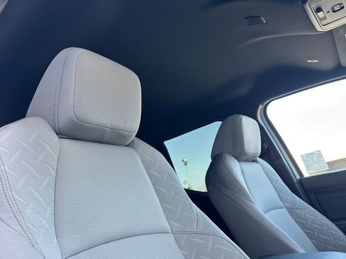 Certified 2024 Toyota Tacoma SR5 AWD/4WD image 16