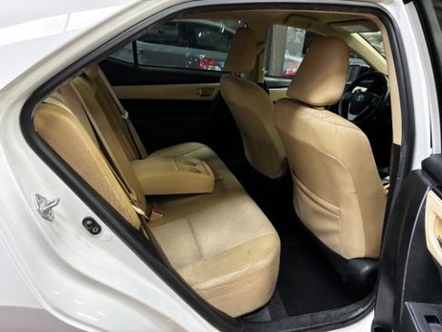 Used 2018 Toyota Corolla LE image 27