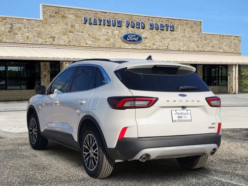 New 2025 Ford Escape Base image 4