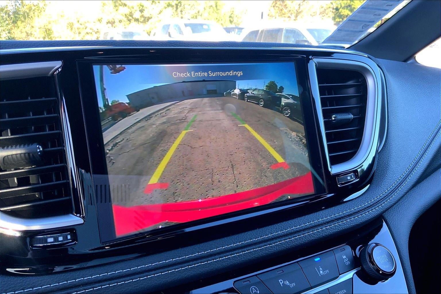 New 2026 Chrysler Pacifica Select w/ S Appearance Package FWD image 17