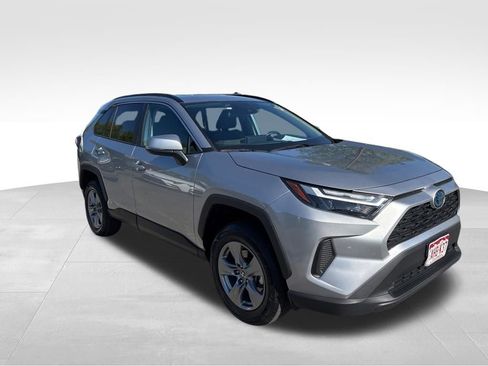 Used 2024 Toyota RAV4 XLE image 34