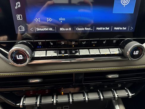 New 2026 Chevrolet Colorado ZR2 image 19