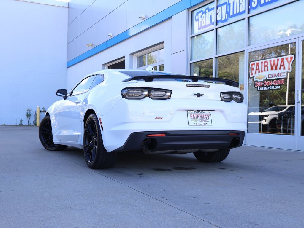 Used 2021 Chevrolet Camaro SS RWD image 30