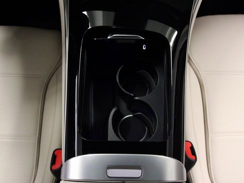 Certified 2025 Mercedes-Benz GLC 300 4MATIC image 16