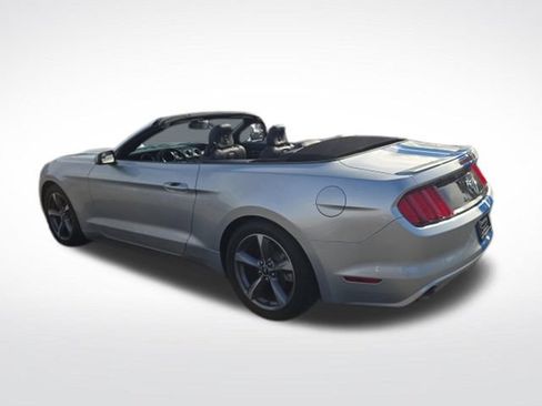Used 2017 Ford Mustang Convertible w/ Equipment Group 051A RWD image 5