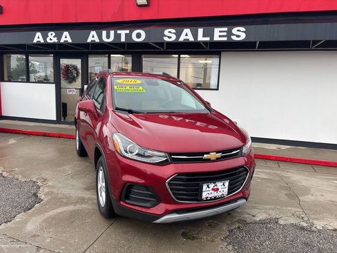 Used 2018 Chevrolet Trax LT w/ LT Convenience Package AWD/4WD image 1